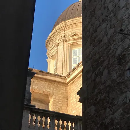 Carmen Διαμέρισμα *